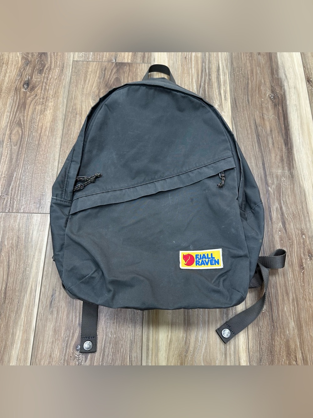Fjallraven Vardag 25L Everyday Outdoor G-1000 Canvas Backpack, Grey